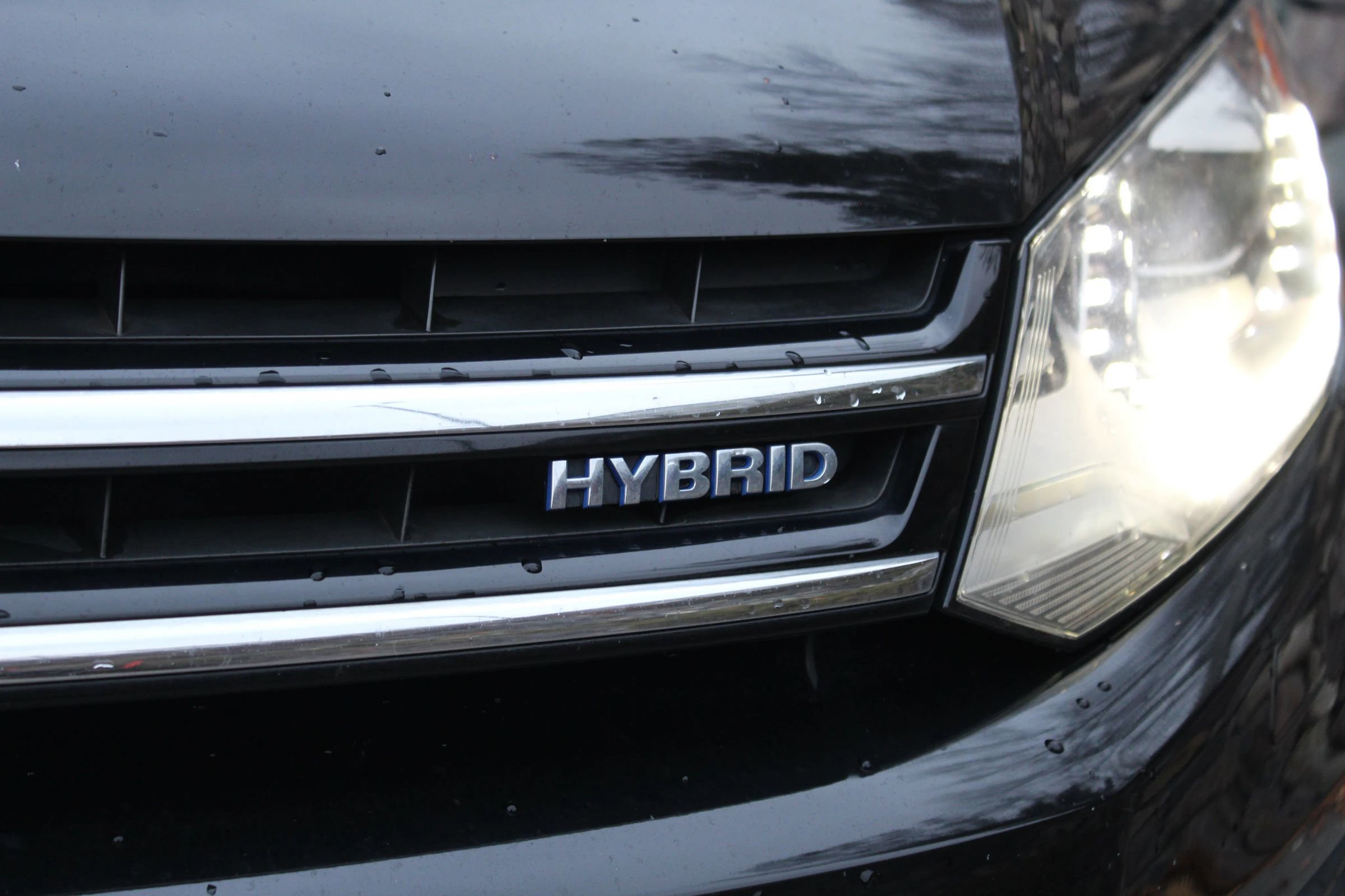 Used 2014 Volkswagen Touareg Hybrid image 41