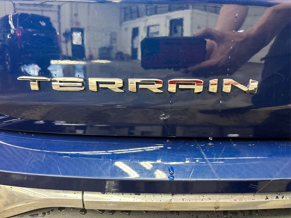 Used 2022 GMC Terrain SLT image 15