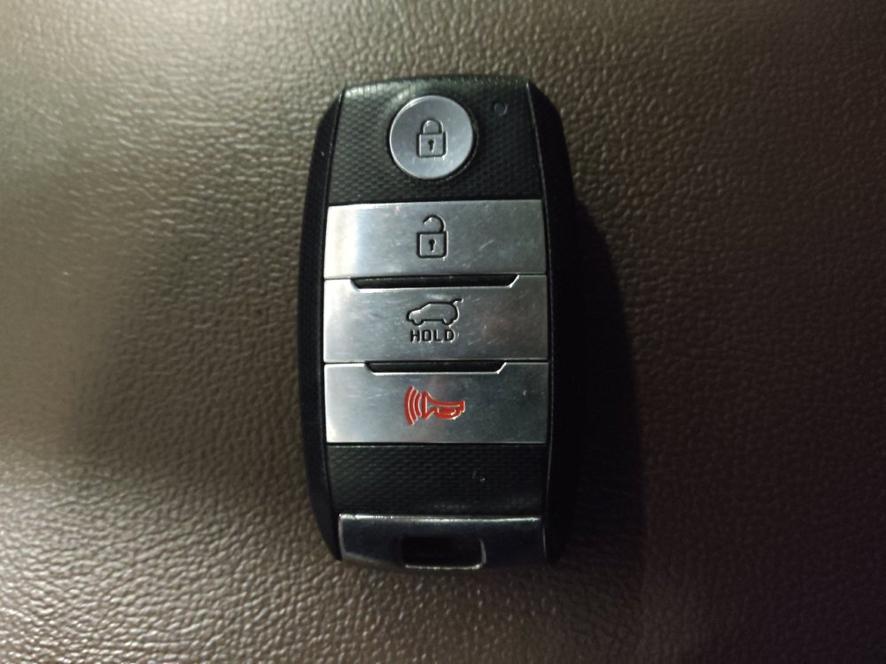 Used 2020 Kia Sorento SX image 32