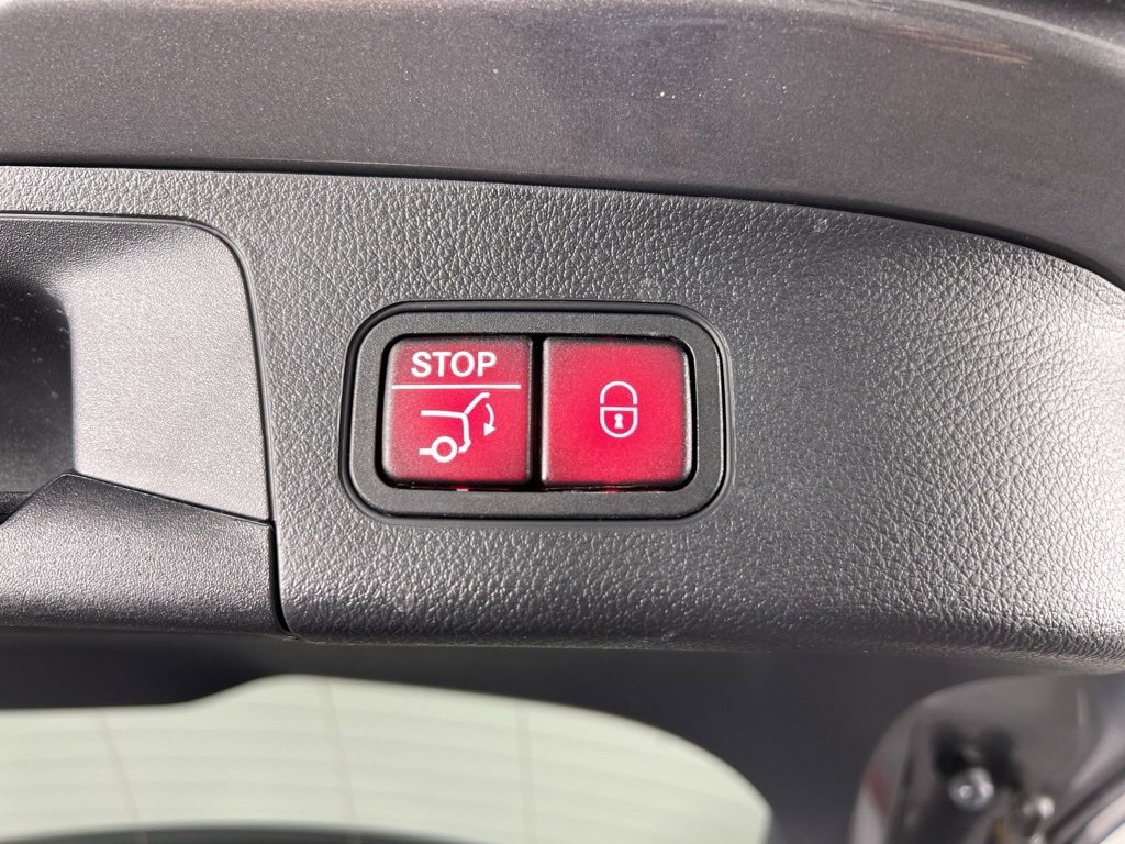 Certified 2023 Mercedes-Benz GLA 250 GLA 250 w/ Premium Package image 36