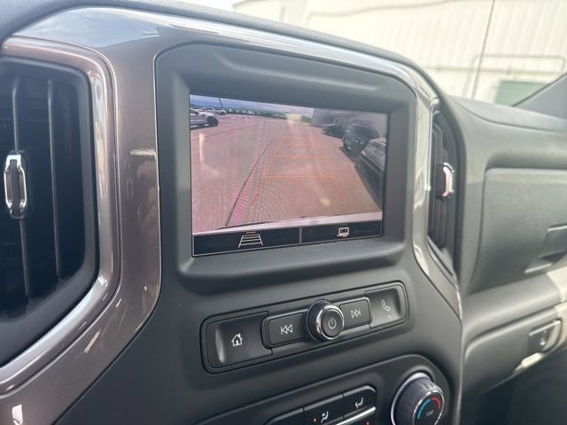 Used 2023 Chevrolet Silverado 1500 Custom image 3