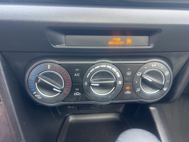 Used 2016 MAZDA MAZDA3 i Touring image 20