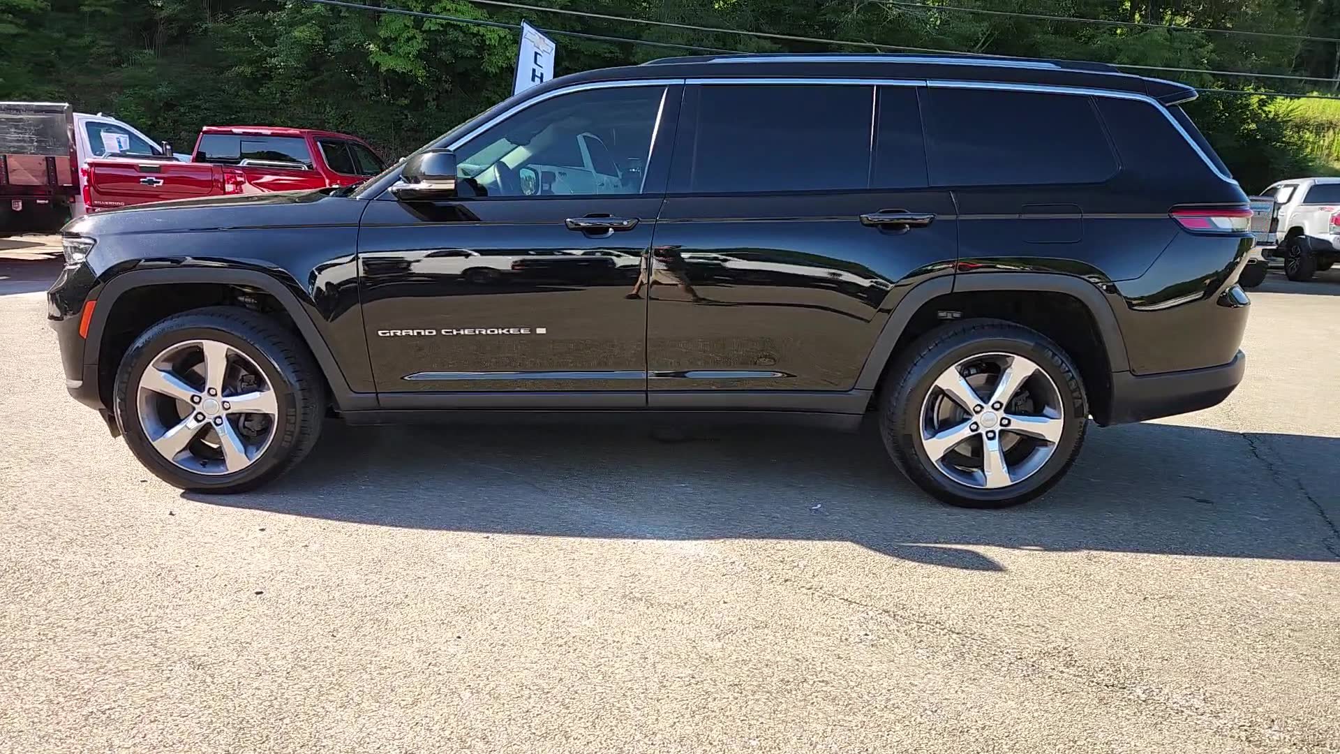 Used 2021 Jeep Grand Cherokee L Limited image 16