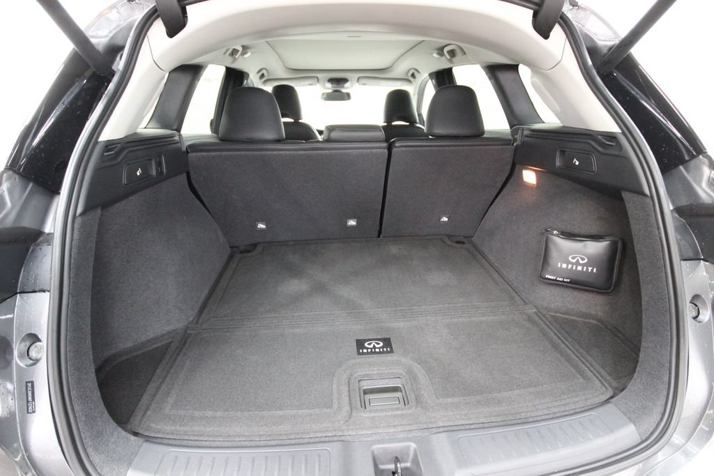 Used 2019 INFINITI QX50 Essential w/ Premium Heat Package AWD/4WD image 6