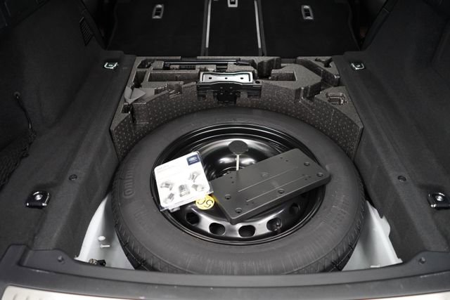 Used 2024 Land Rover Range Rover Velar Dynamic SE image 75