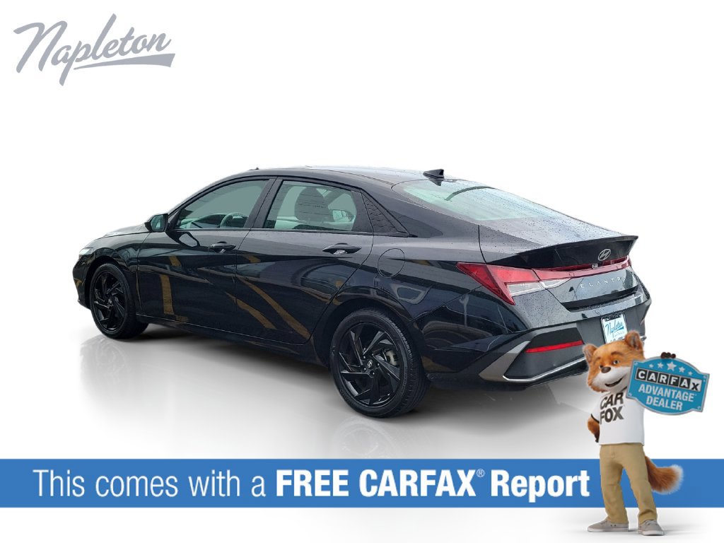 Used 2026 Hyundai Elantra Sport FWD image 3
