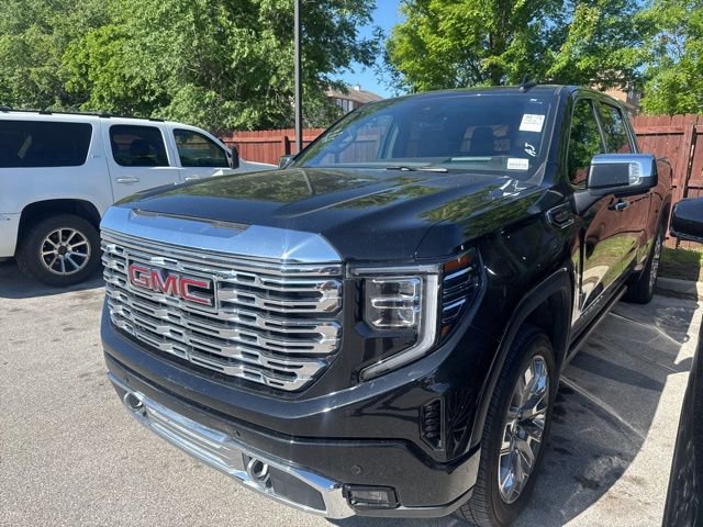 Used 2023 GMC Sierra 1500 Denali w/ Denali Reserve Package AWD/4WD image 3