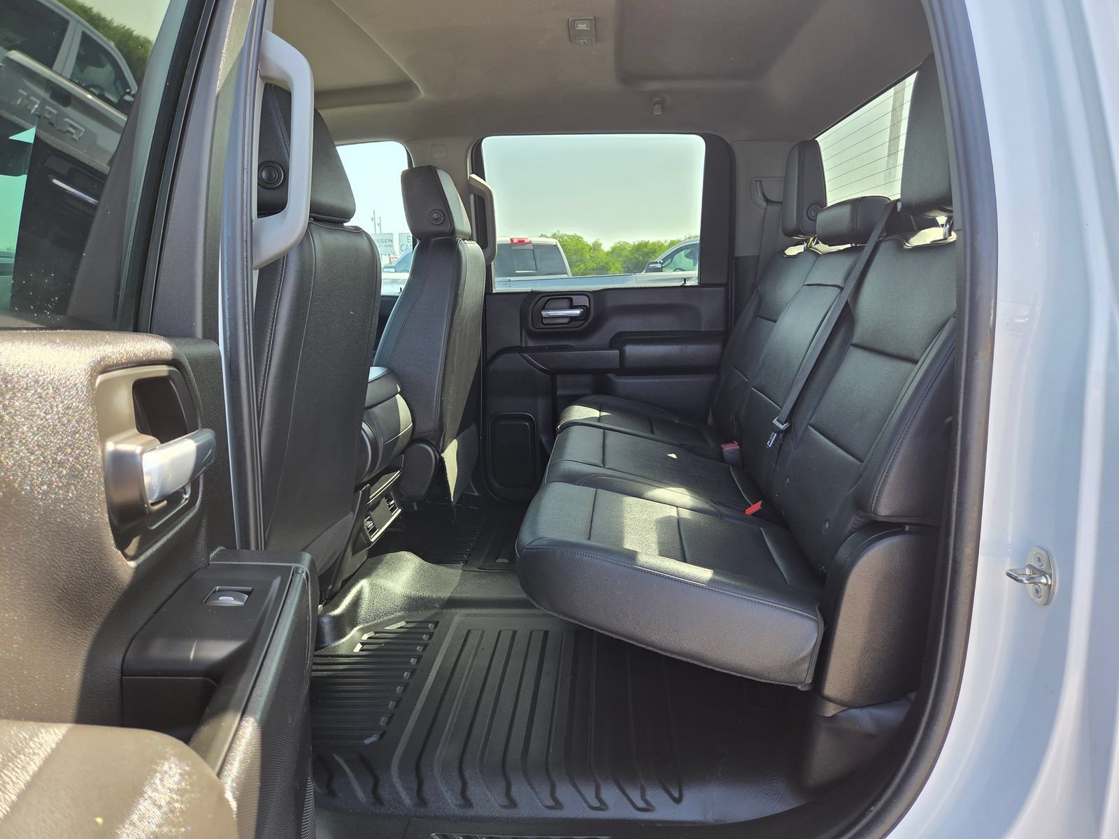 Used 2024 GMC Sierra 3500 Pro AWD/4WD image 18
