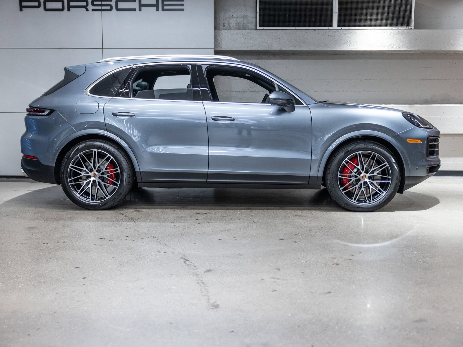 New 2026 Porsche Cayenne S AWD/4WD image 18