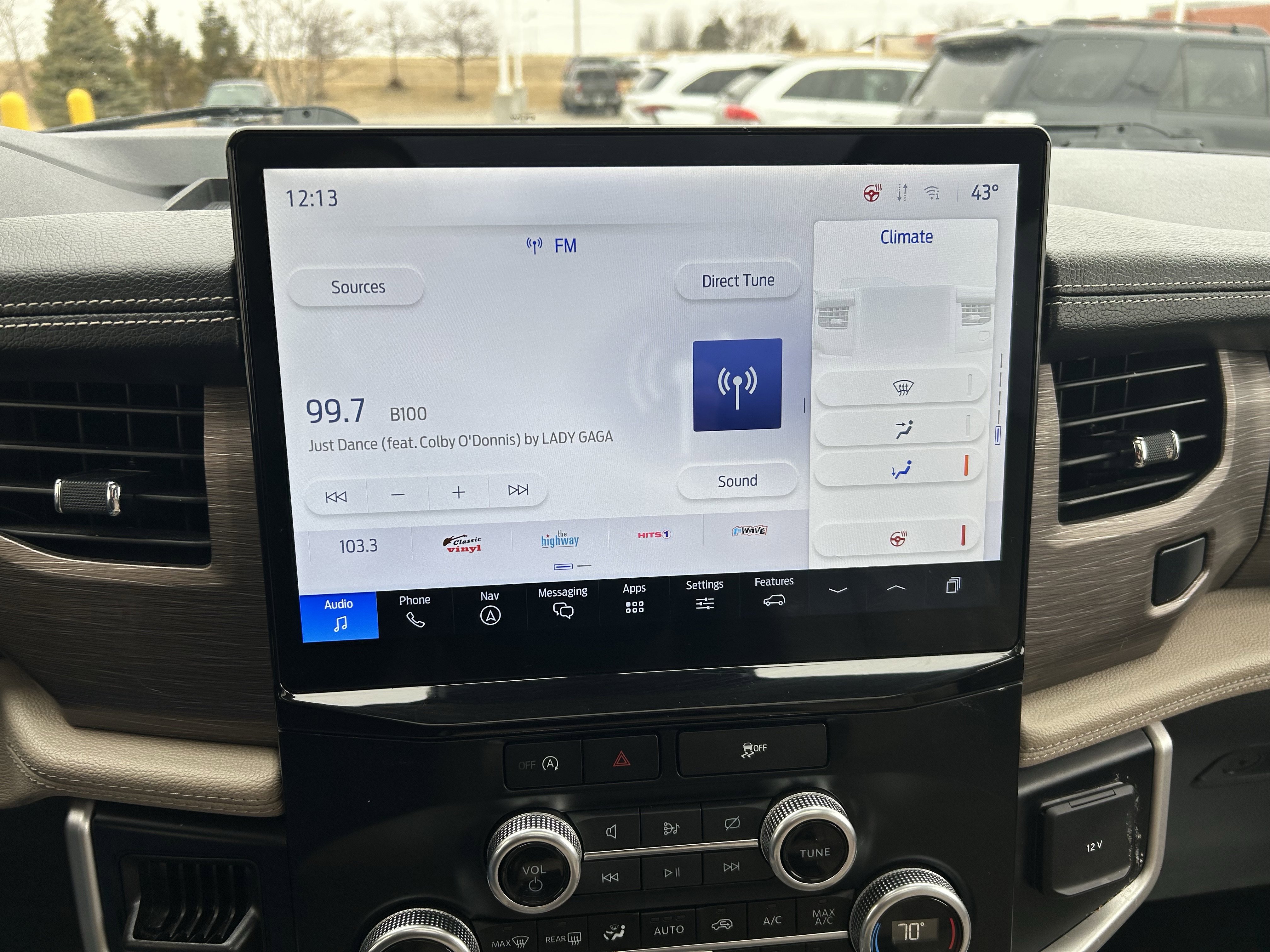 Used 2024 Ford Expedition Max Limited image 32