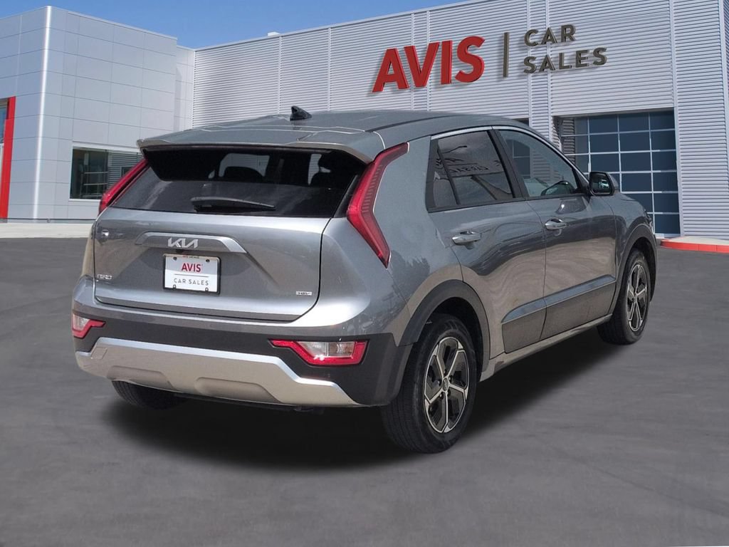 Used 2025 Kia Niro LX FWD image 6
