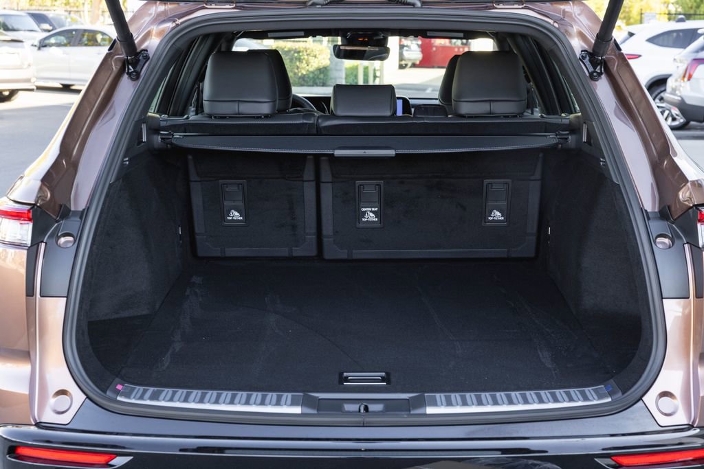 New 2026 Toyota Crown Signia image 7