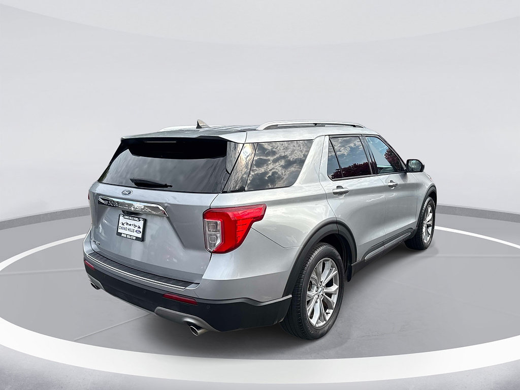 Certified 2023 Ford Explorer Limited RWD image 5