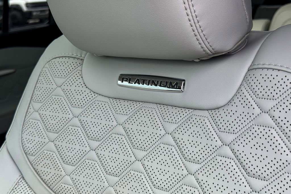 Certified 2025 Ford Explorer Platinum w/ Ultimate Package image 30
