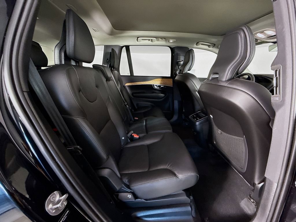 Used 2025 Volvo XC90 B6 Ultra image 29