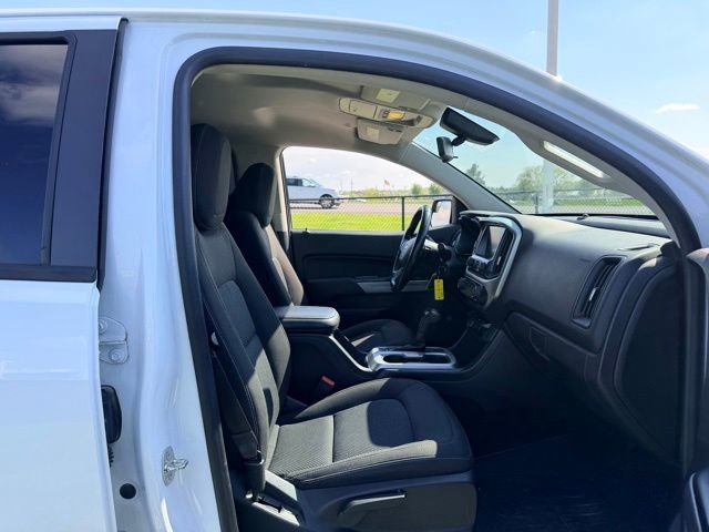 Used 2017 Chevrolet Colorado LT w/ Redline Special Edition AWD/4WD image 11