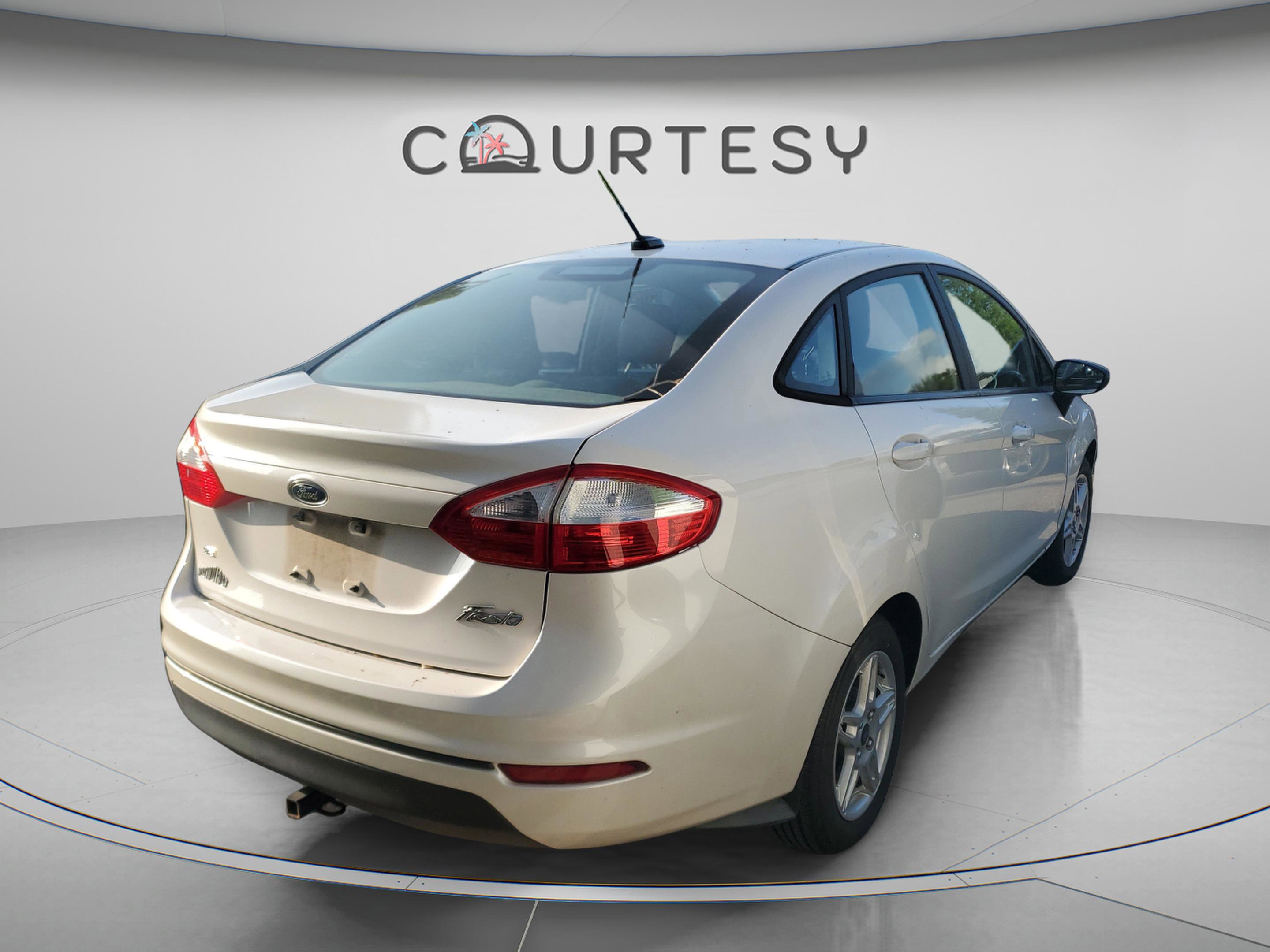 Used 2017 Ford Fiesta SE FWD image 21