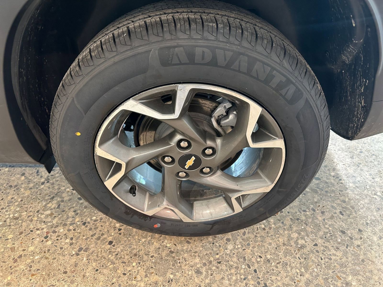 Used 2025 Chevrolet Trax LT FWD image 29