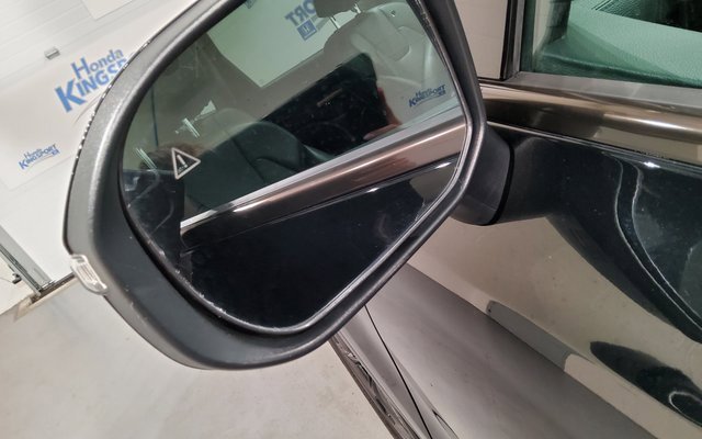 Used 2025 Kia Telluride S image 14