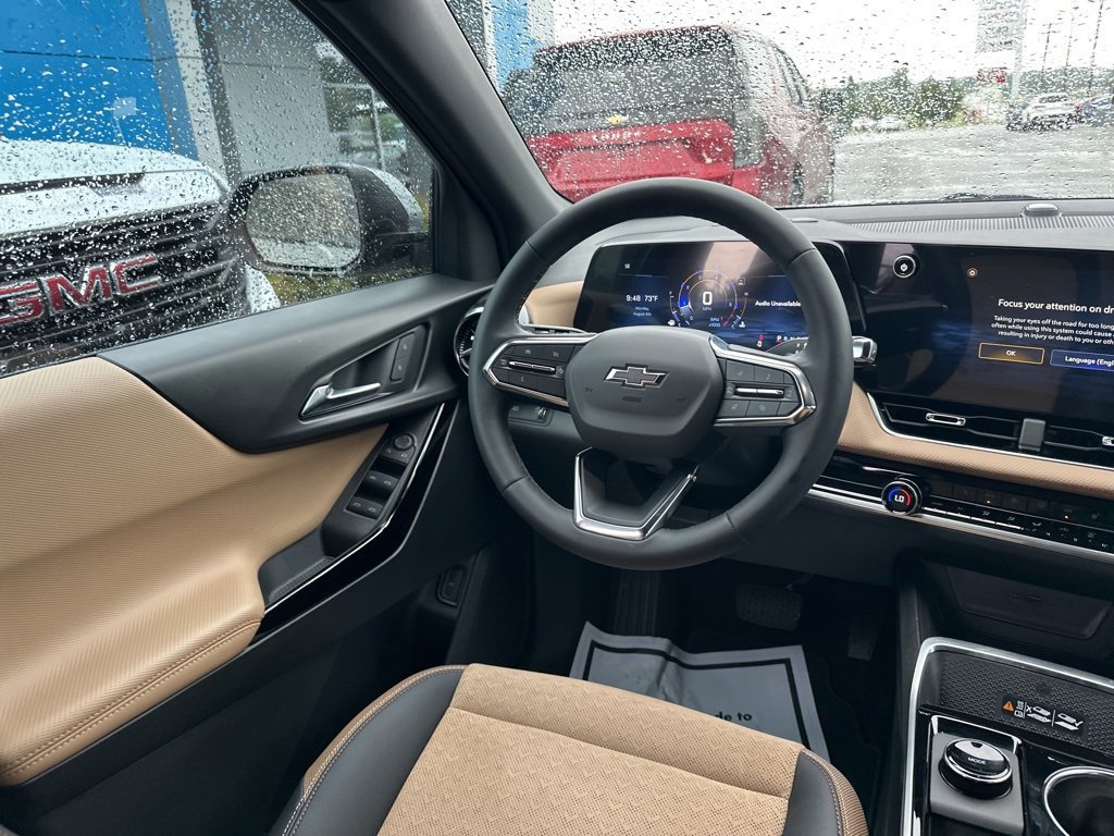 New 2025 Chevrolet Equinox ACTIV w/ Safety and Technology Package image 12