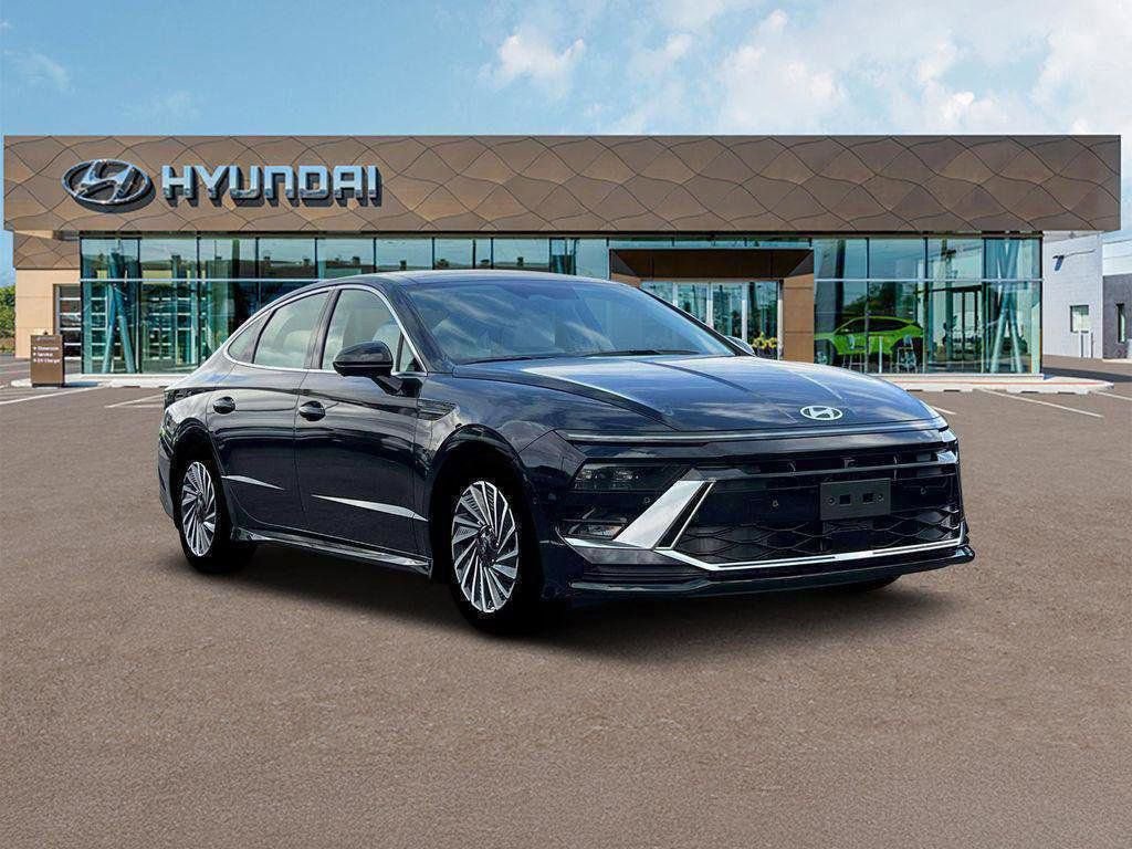 New 2025 Hyundai Sonata Limited image 11