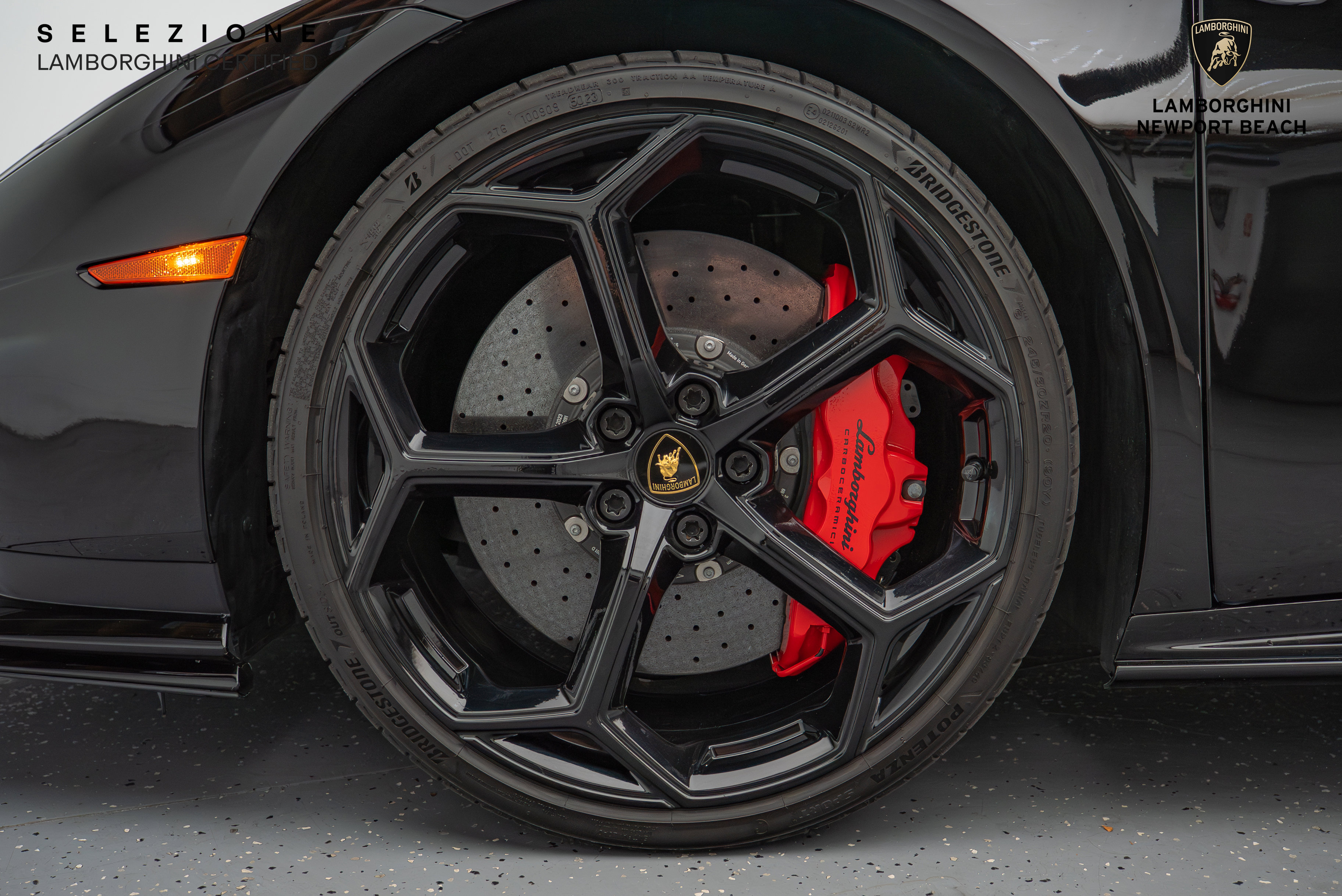 Used 2023 Lamborghini Huracan Tecnica image 35