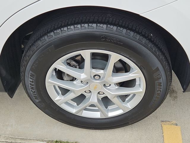 Used 2024 Chevrolet Equinox LS FWD image 8