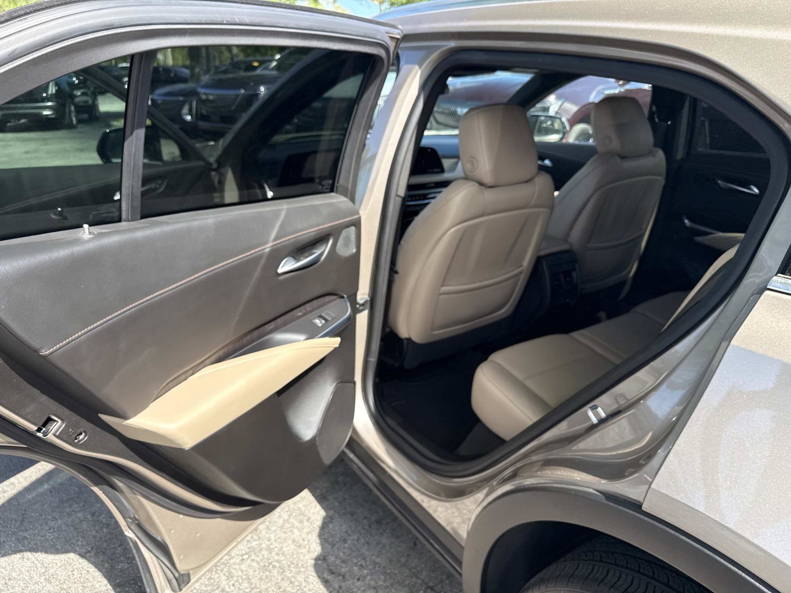 Certified 2024 Cadillac XT4 Premium Luxury w/ Cold Weather Package image 14