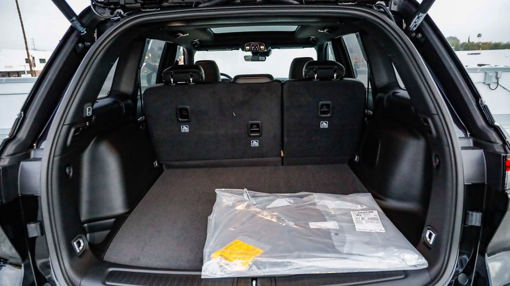 New 2026 Jeep Grand Cherokee Limited w/ Limited Altitude Package image 31