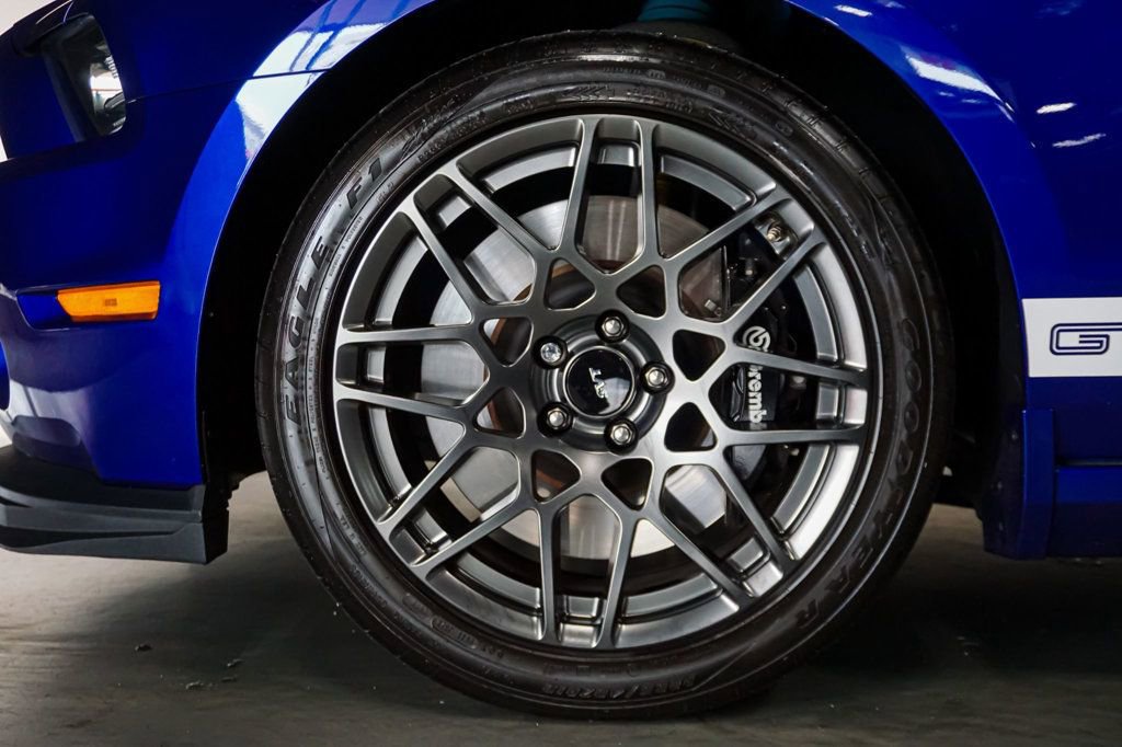 Used 2014 Ford Mustang Shelby GT500 w/ Equipment Group 821A RWD image 50
