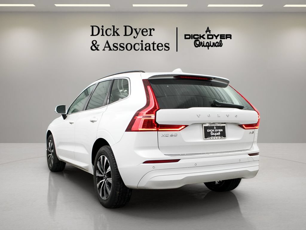 Used 2023 Volvo XC60 B5 Core w/ Climate Package AWD/4WD image 5