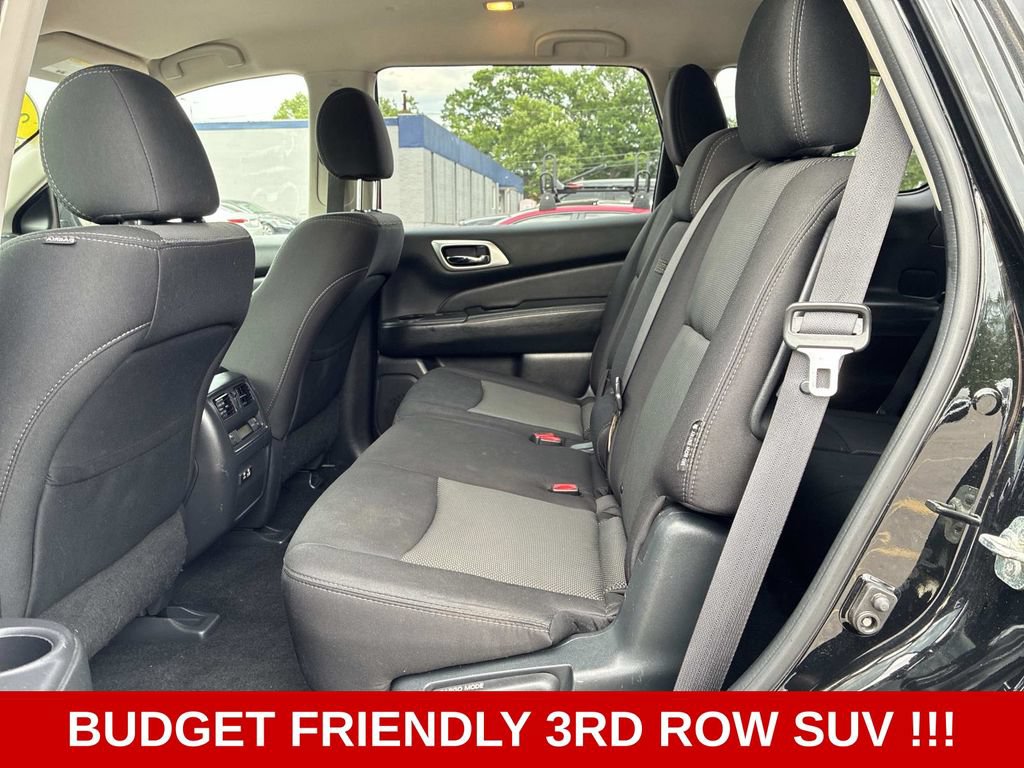 Used 2020 Nissan Pathfinder S AWD/4WD image 12
