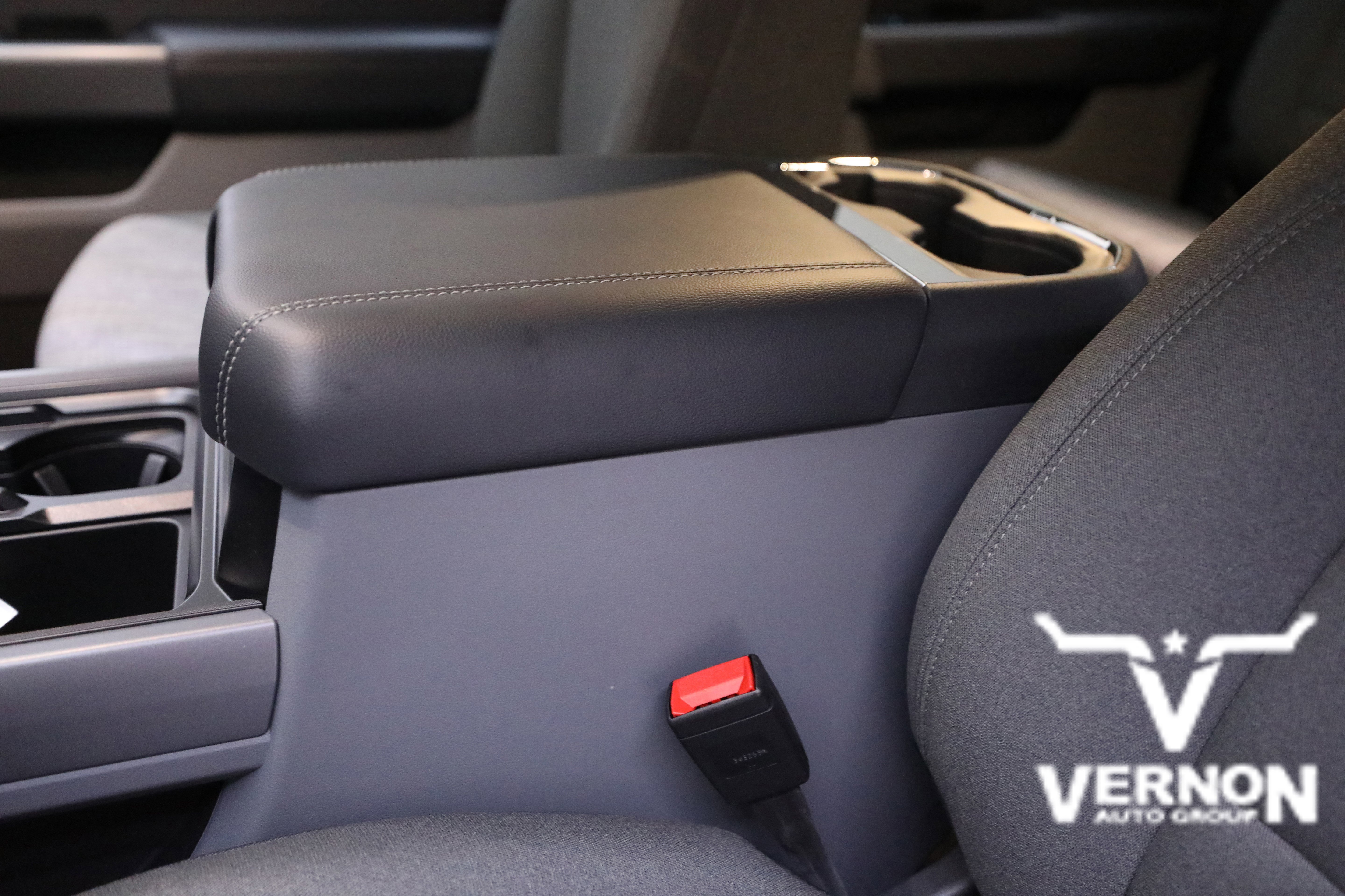 New 2026 Ford F250 XLT w/ XLT Premium Package image 15