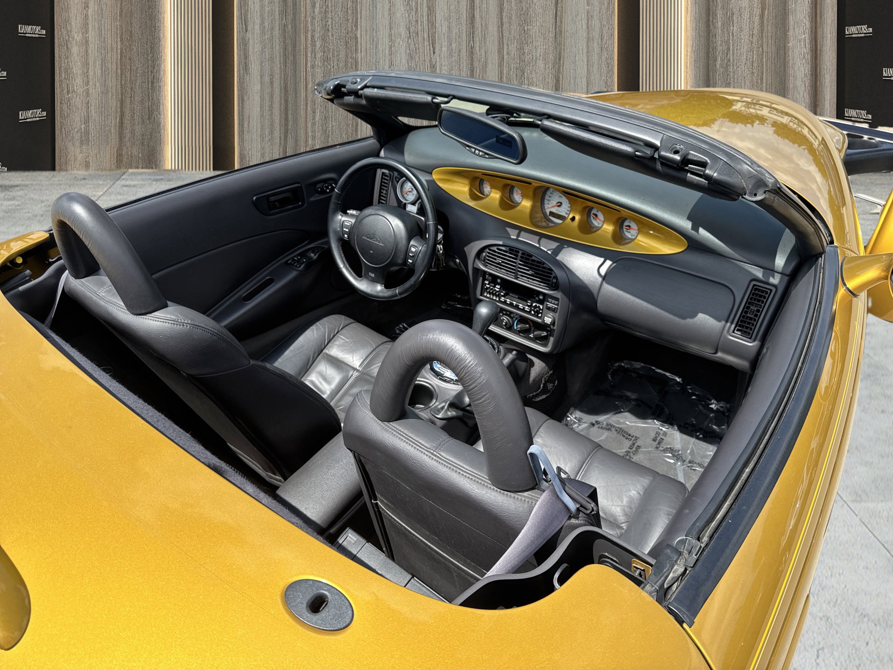 Used 2002 Chrysler Prowler image 41