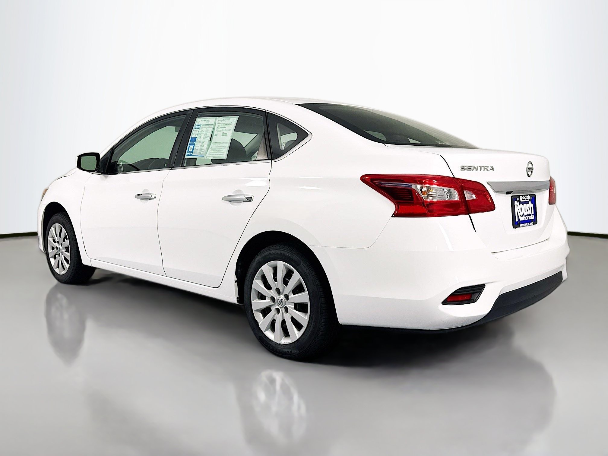 Used 2018 Nissan Sentra S FWD image 7