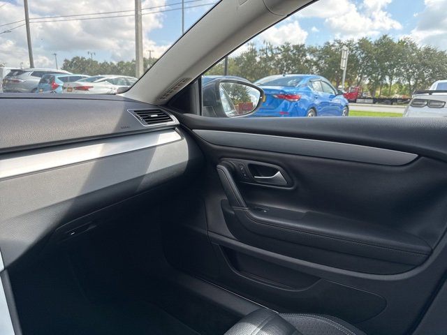 Used 2015 Volkswagen CC Sport image 31