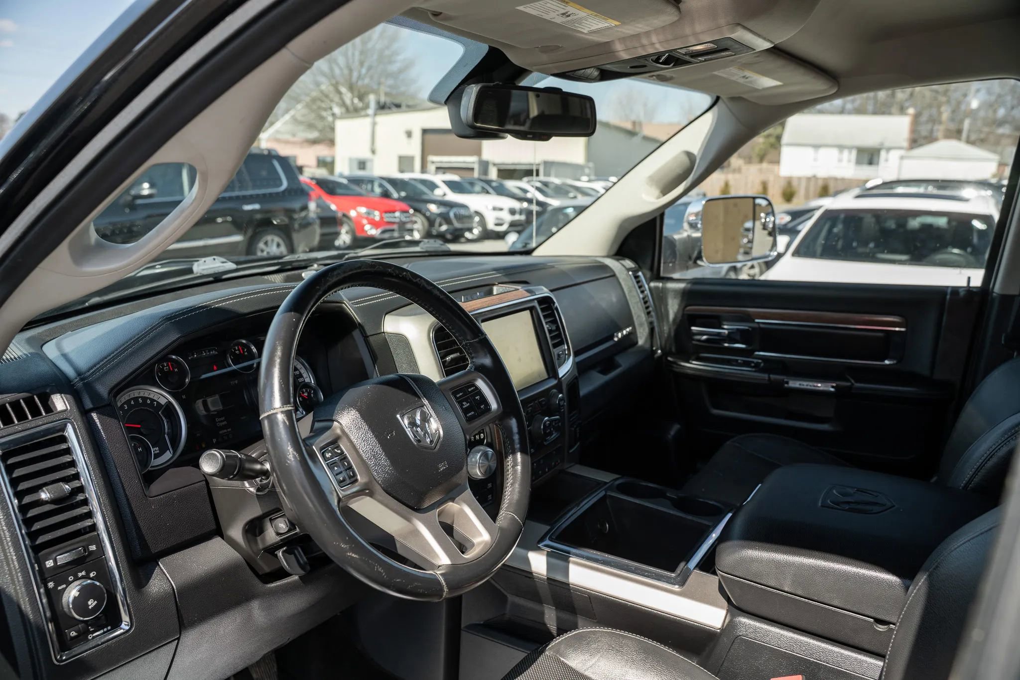 Used 2013 RAM 1500 Laramie w/ Convenience Group image 6