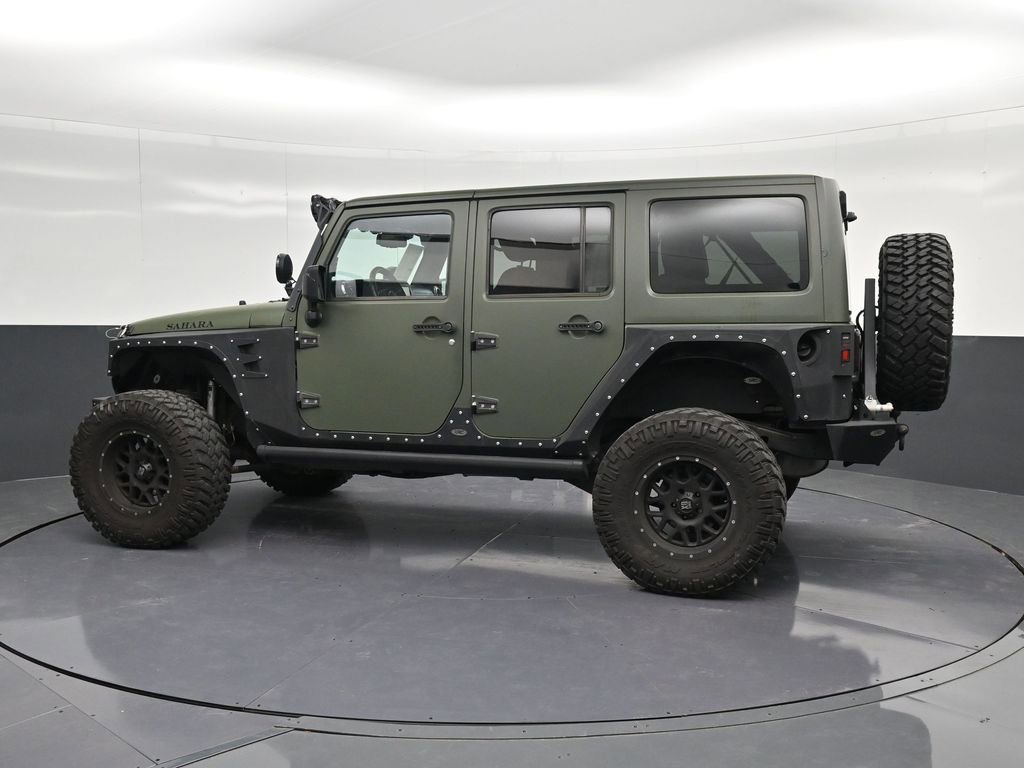 Used 2015 Jeep Wrangler Unlimited Sahara w/ Max Tow Package image 8