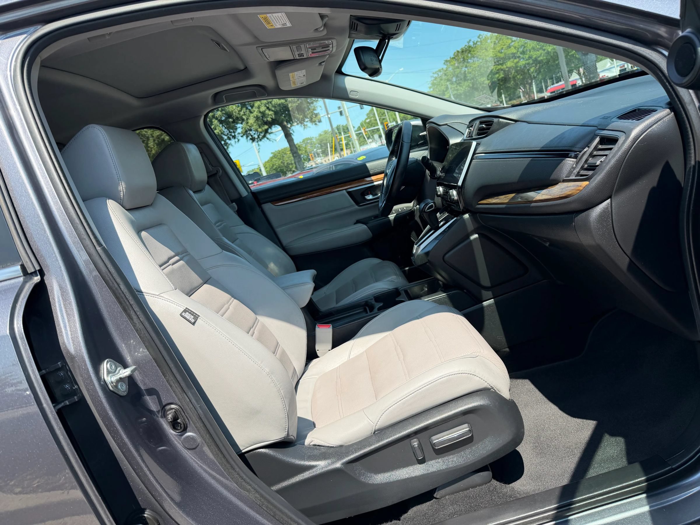 Used 2017 Honda CR-V EX-L image 14