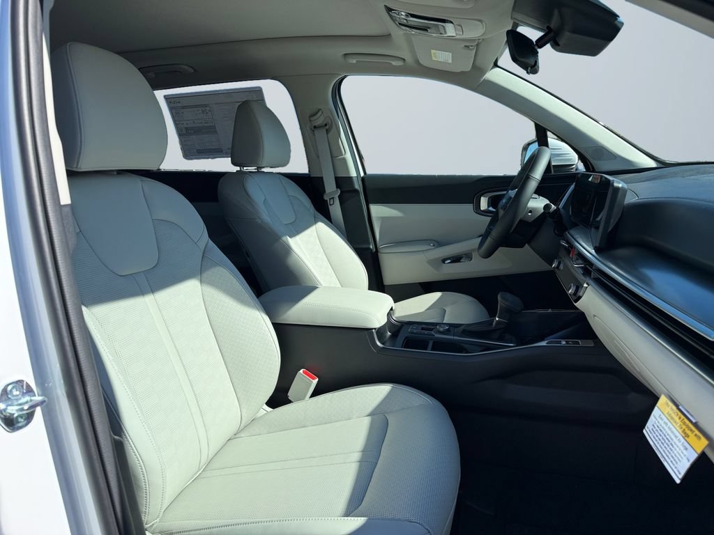 New 2026 Kia Sorento S w/ S Panoramic Sunroof Package FWD image 15
