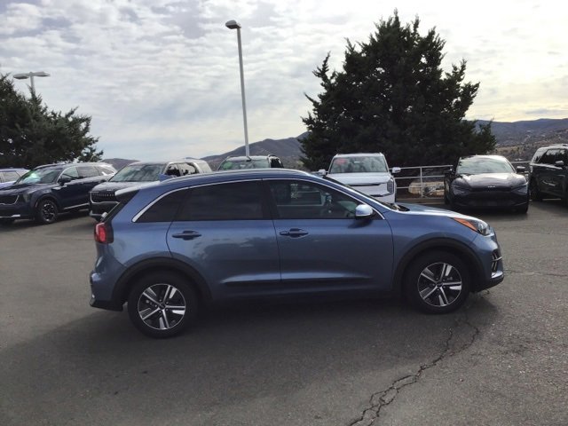 Used 2022 Kia Niro EX image 6