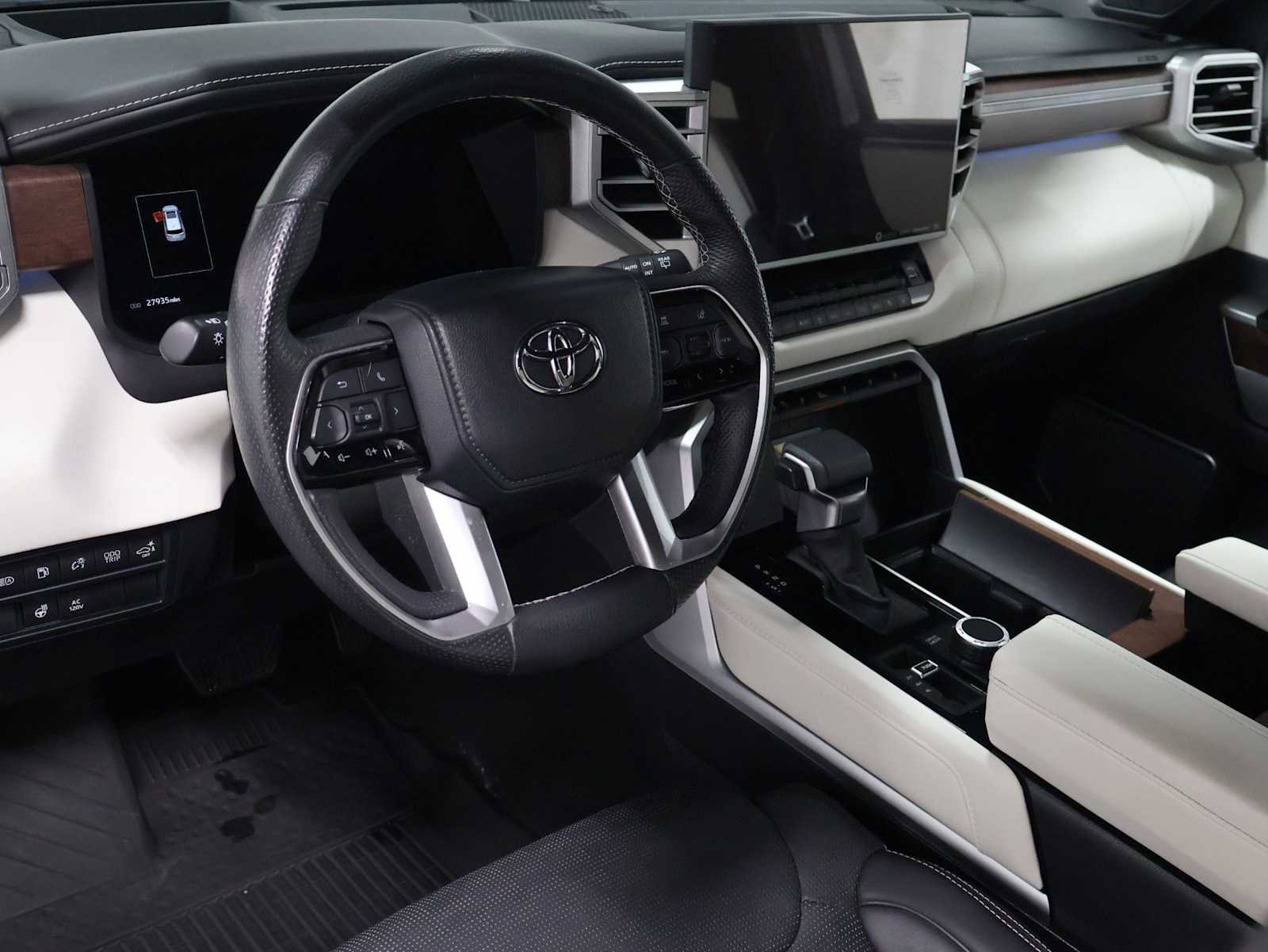 Used 2024 Toyota Sequoia Capstone AWD/4WD image 4