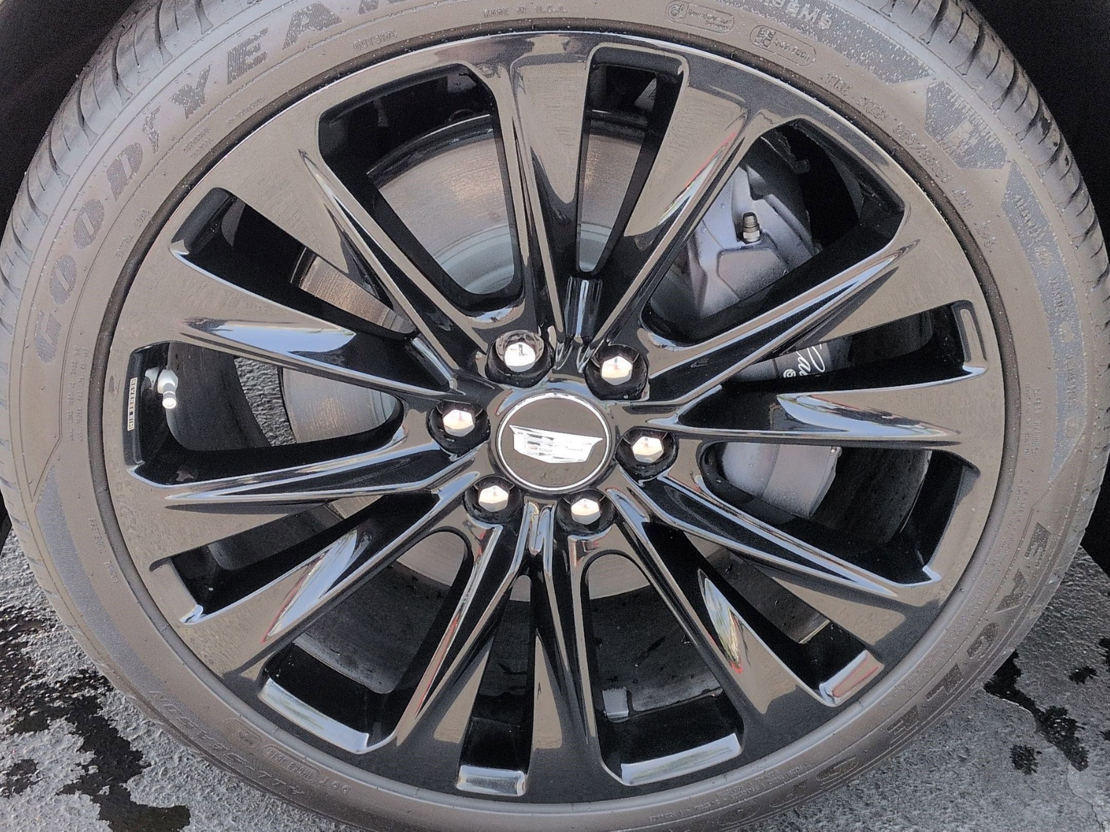 Used 2026 Cadillac Vistiq Platinum AWD/4WD image 13