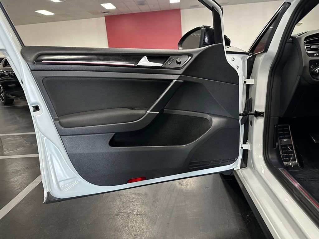 Used 2017 Volkswagen GTI S image 13