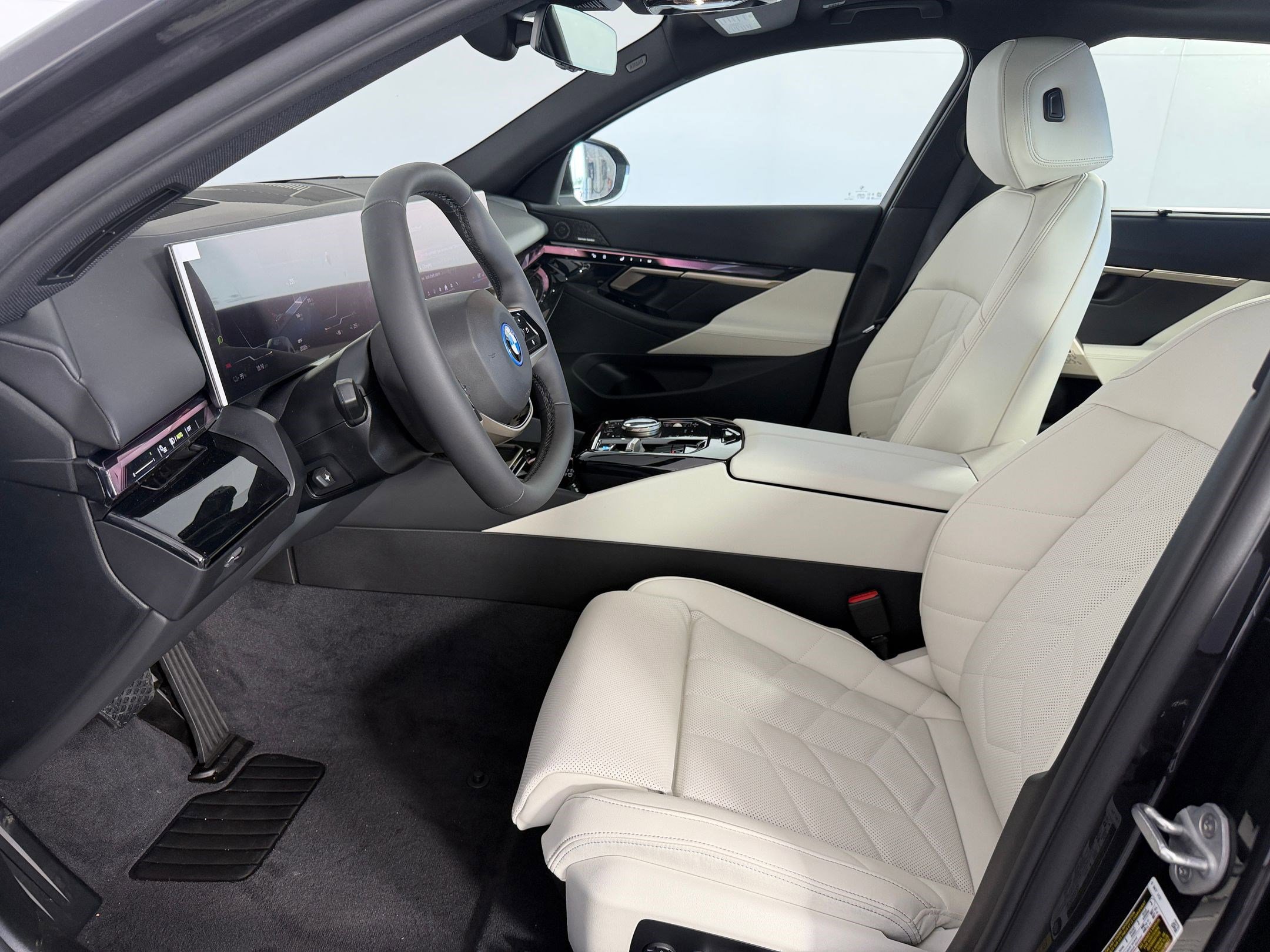 New 2026 BMW i5 eDrive40 RWD image 5