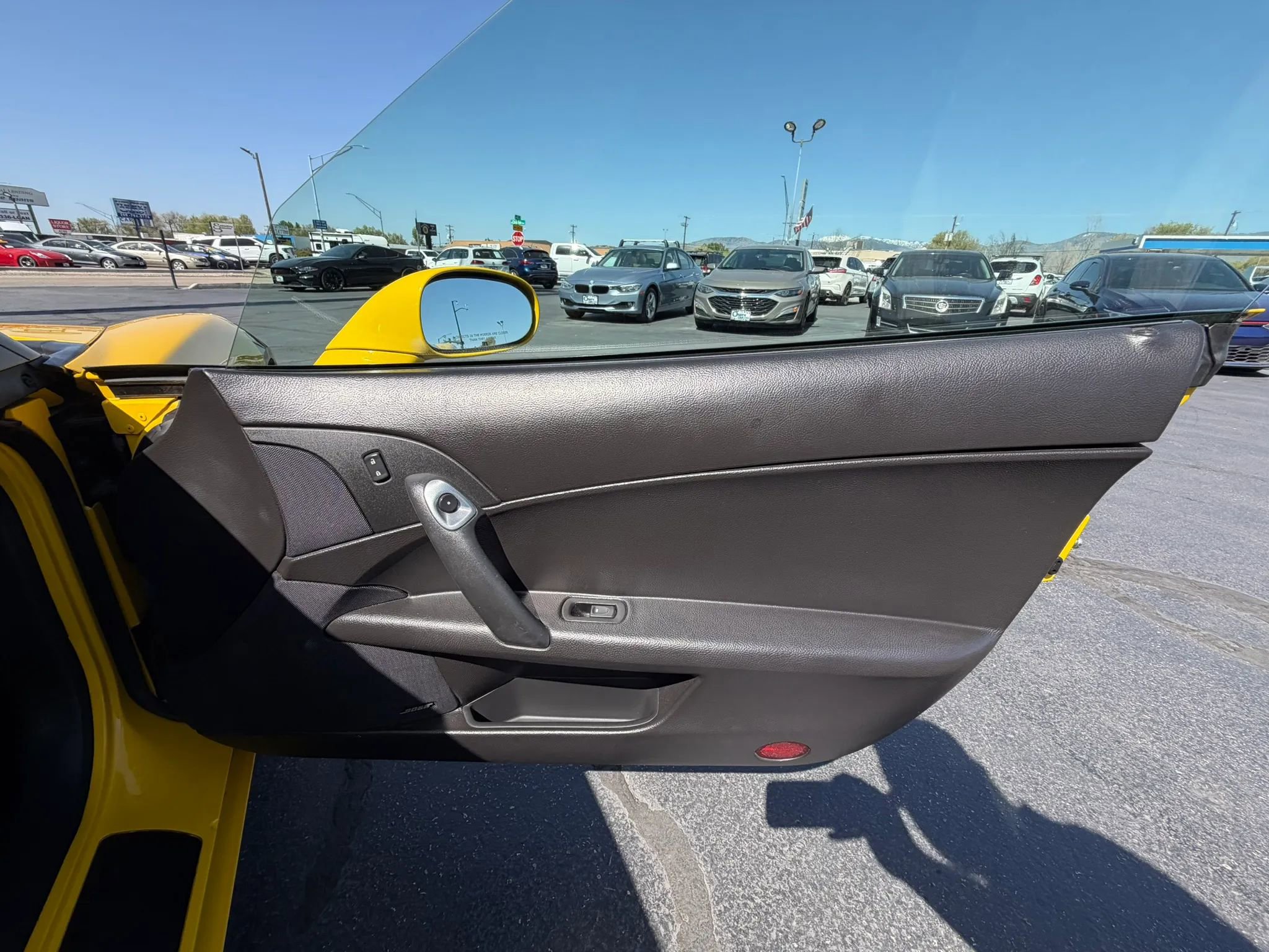 Used 2007 Chevrolet Corvette Convertible w/ Preferred Equipment Group RWD image 14