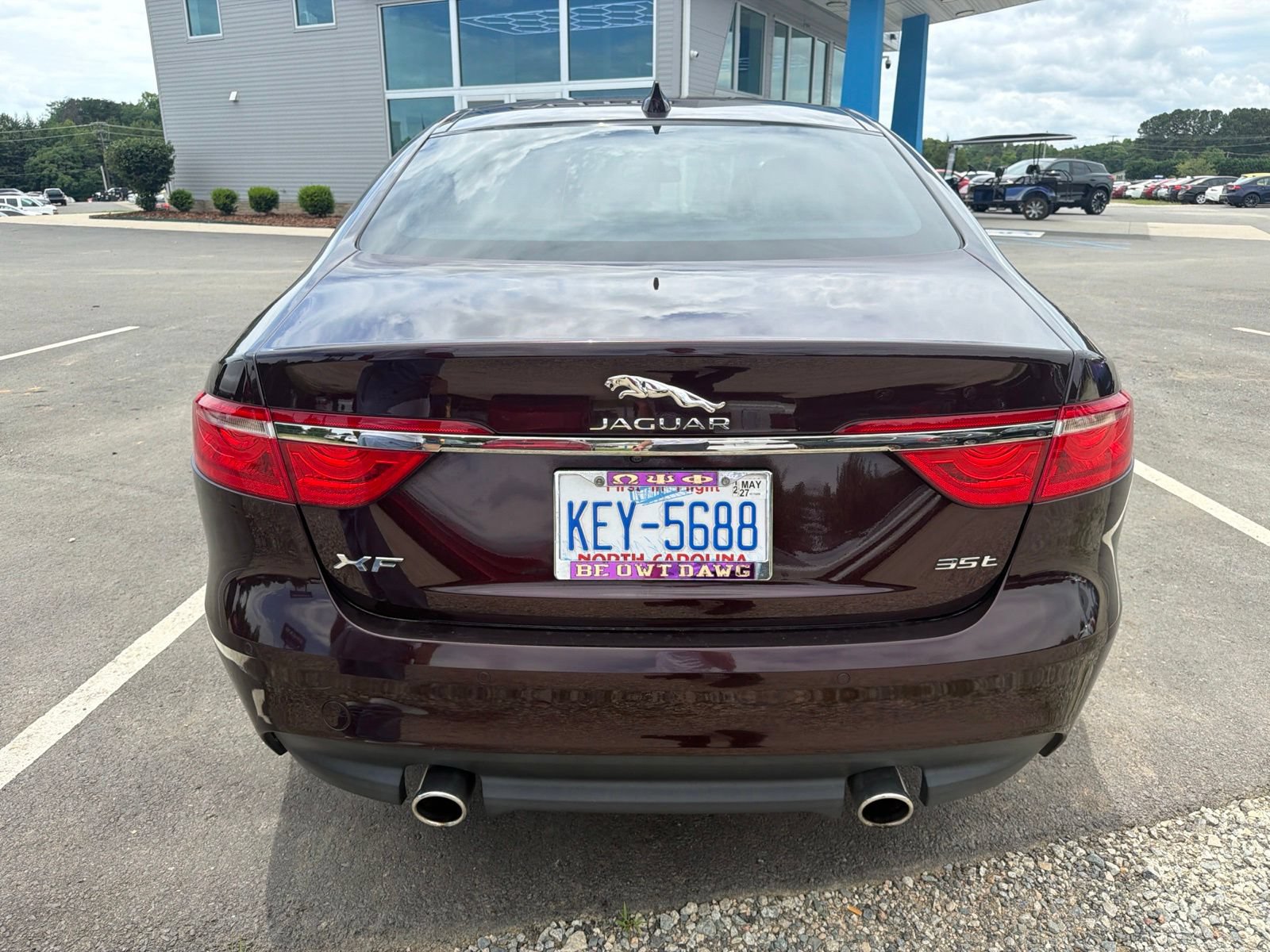 Used 2016 Jaguar XF Premium RWD image 5
