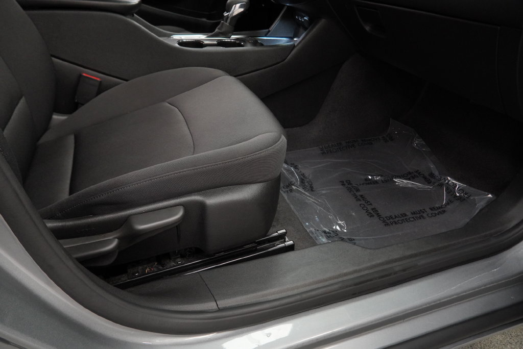 Certified 2024 Chevrolet Malibu LT FWD image 40