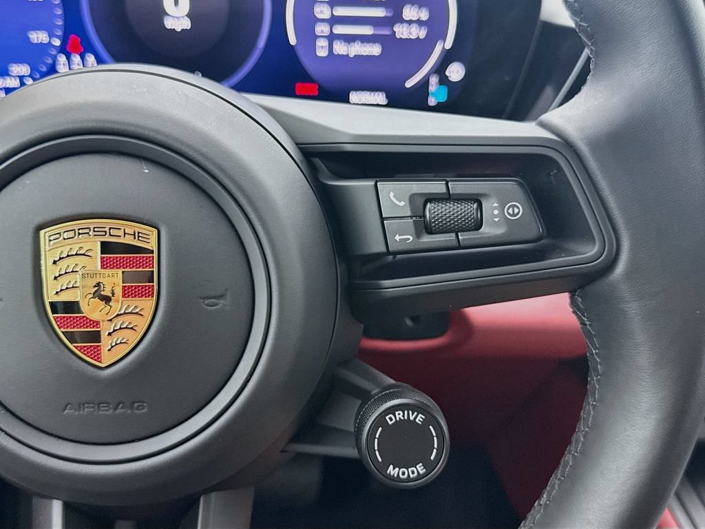 Used 2024 Porsche Macan 4 Electric AWD/4WD image 15