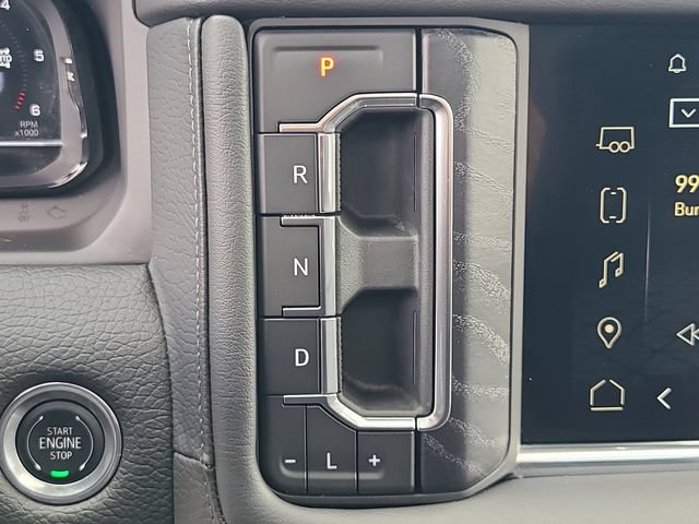 Used 2024 GMC Yukon XL Denali AWD/4WD image 31